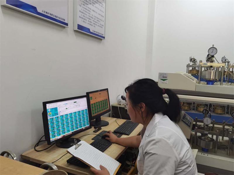 公司同002A：土工試驗(yàn)甲級(jí)，可以承擔(dān)甲級(jí)及以下工程勘察資格所能承擔(dān)工程勘察項(xiàng)目的土工試驗(yàn)任務(wù)； 聯(lián)系人：任玲，電話：18653883892(圖3)