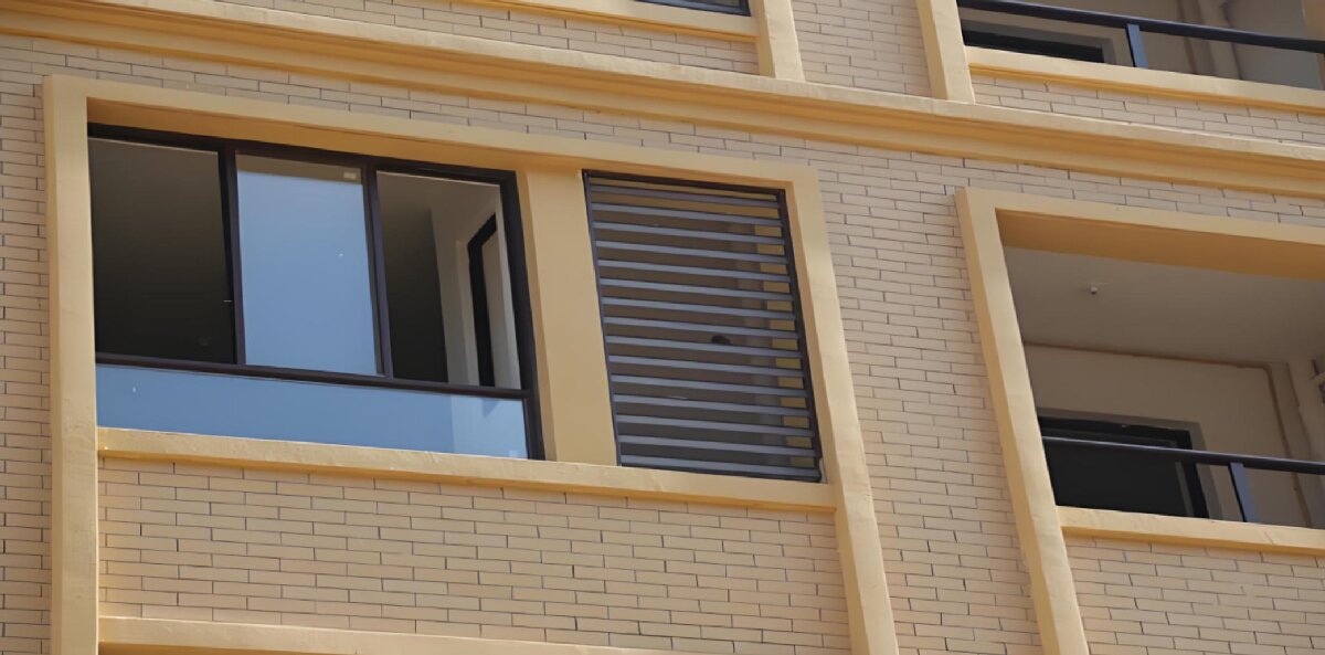 房屋外墻門窗滲水、開(kāi)裂修繕！(圖1)